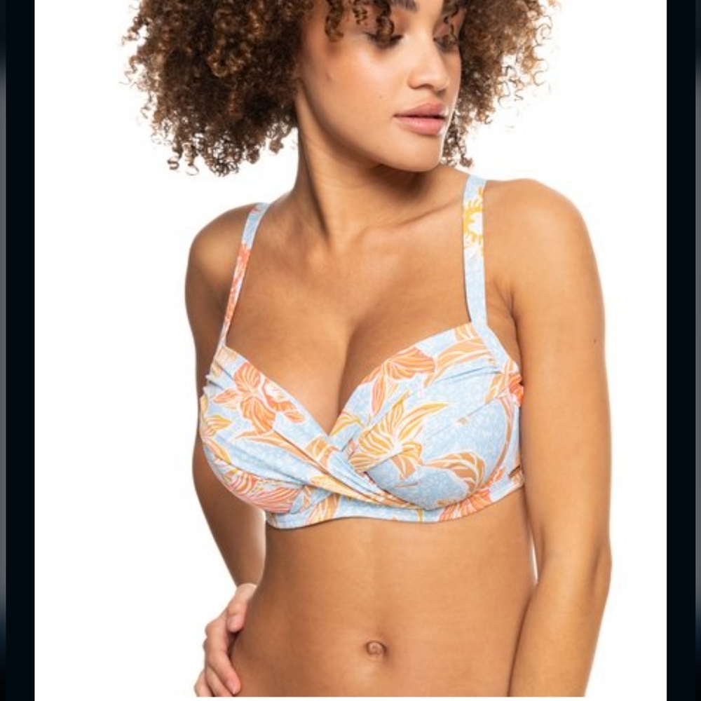 Island In The Sun Underwired D-Cup Bikini Top